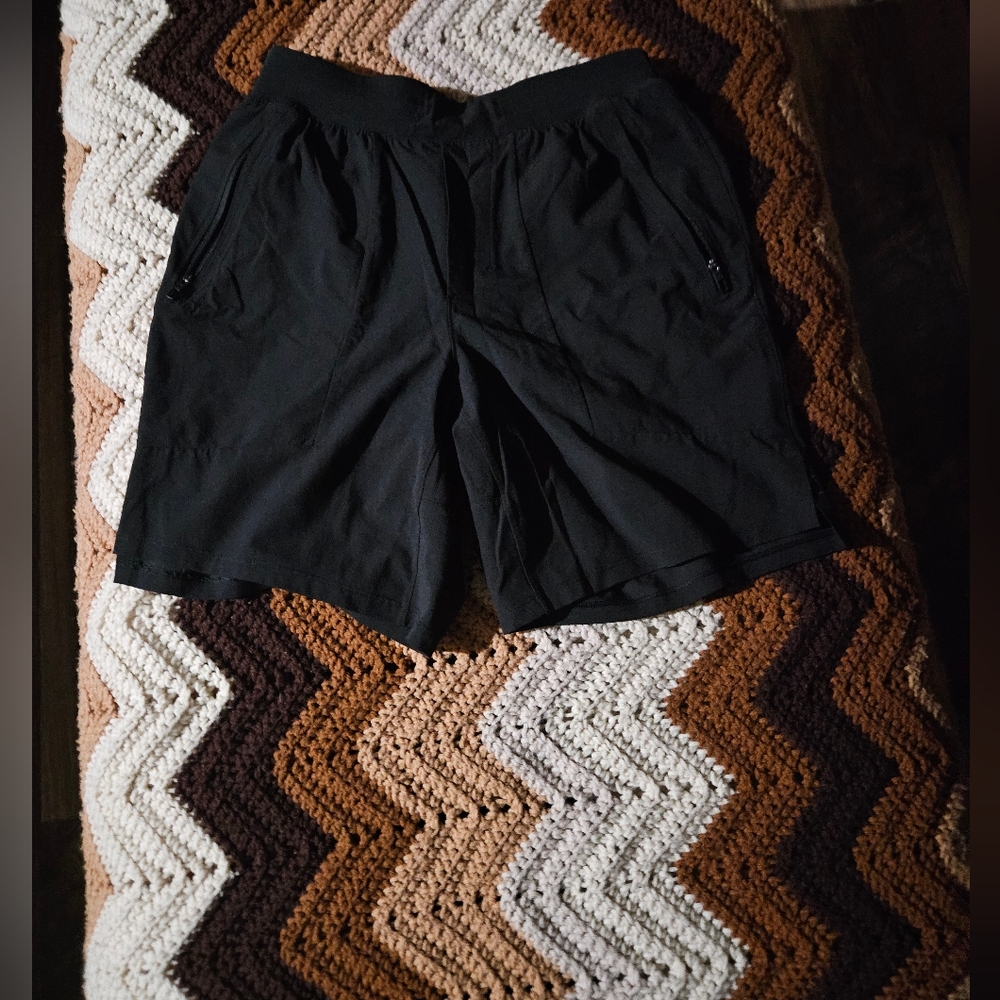Mens Lululemon Bowline Shorts